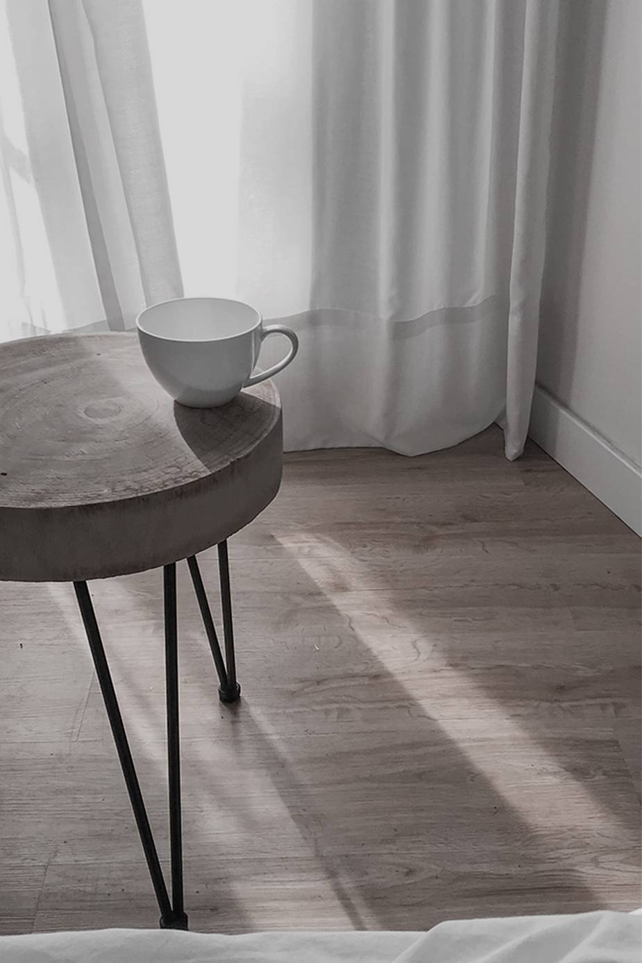 laminate-flooring-modern-interior Contemporary Laminate Flooring Interior in Auckland